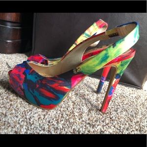 GUESS slingback peeptoe pumps